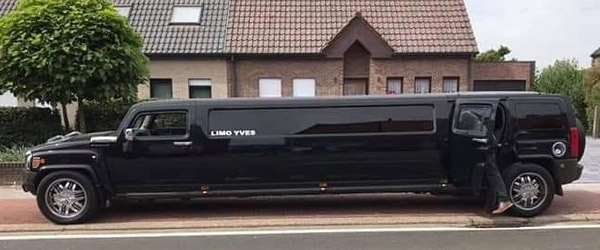 zwarte Hummer limousine